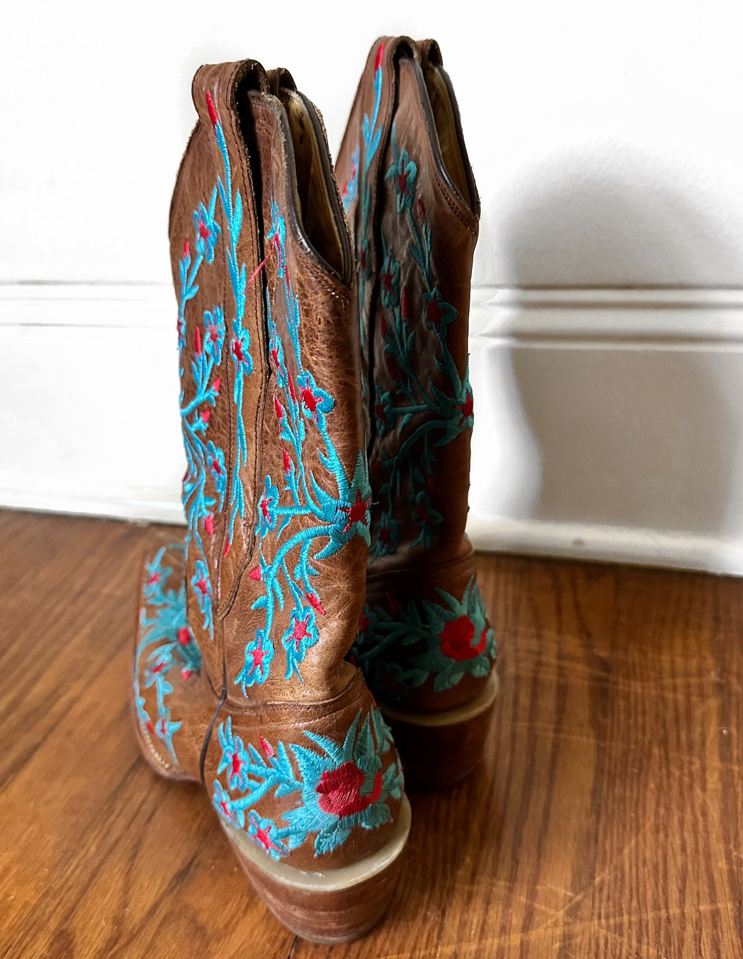 Y2K Women’s Leather & Embroidered Old Gringo Boots | Size: 8