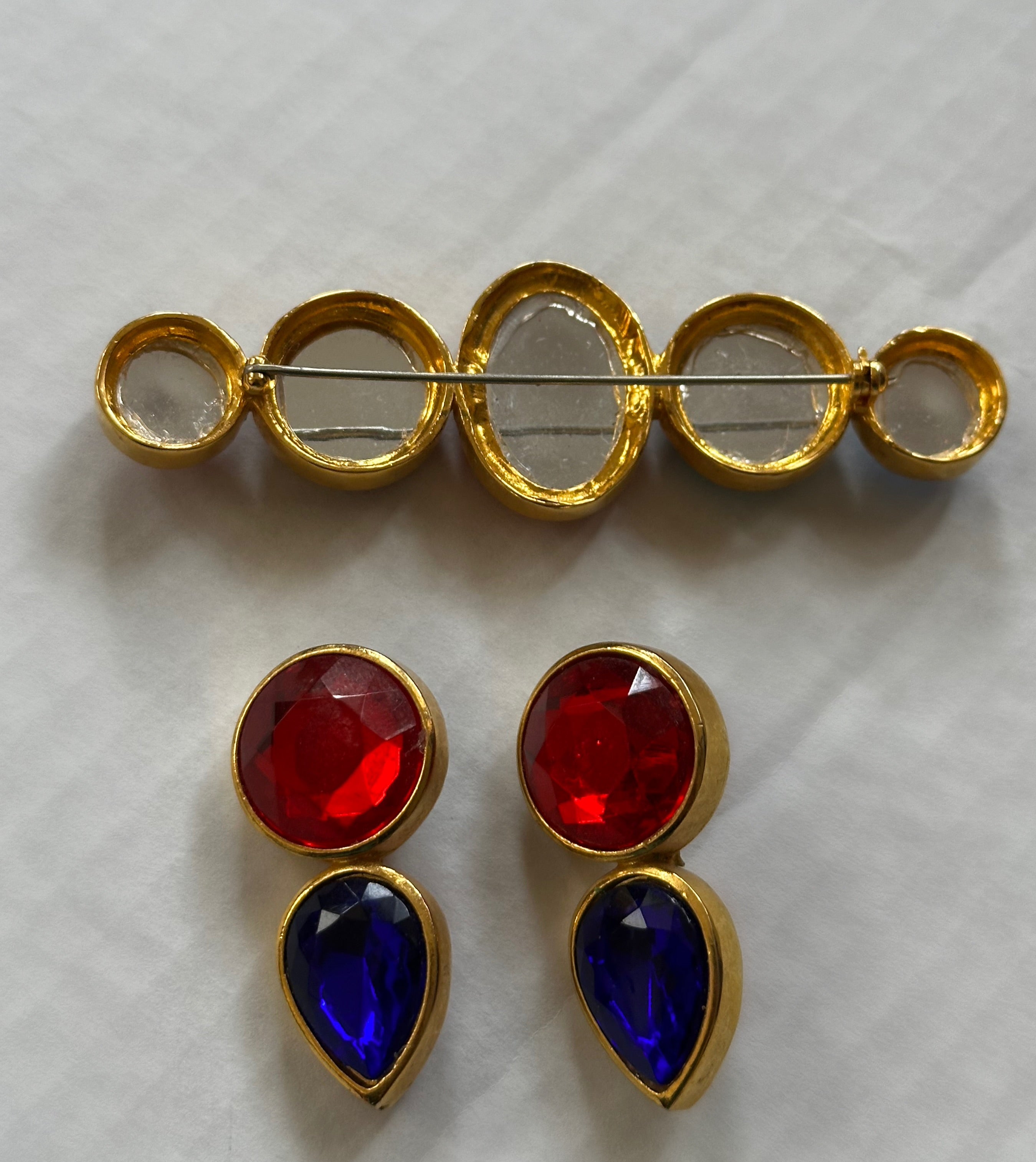 Shi Vtg Brooch & Earrings